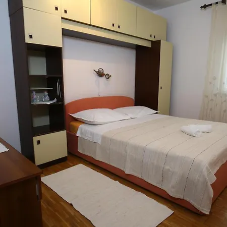 Boro - Three Bedroom With Sea View Appartement Splitska