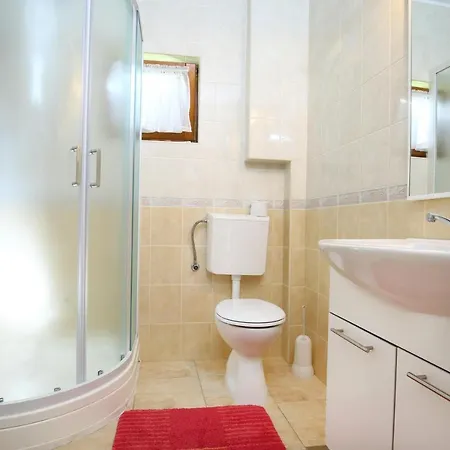 Boro - Three Bedroom With Sea View Appartement Splitska
