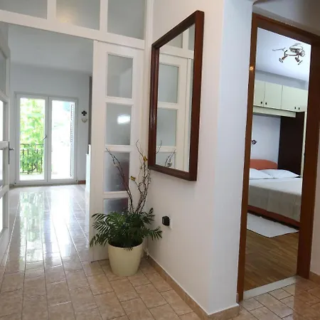 Appartement Boro - Three Bedroom With Sea View Splitska